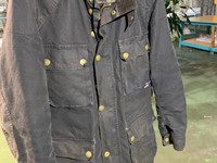 LIMPIEZA DE CAZADORA BELSTAFF